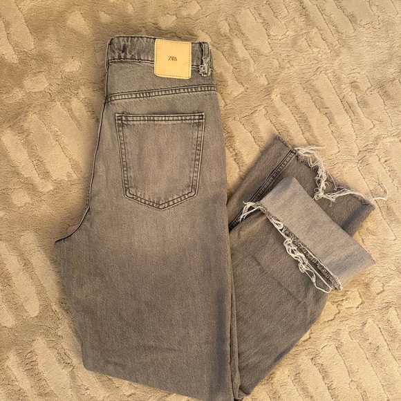 Zara High Rise Straight Leg Jeans - Picture 6 of 6